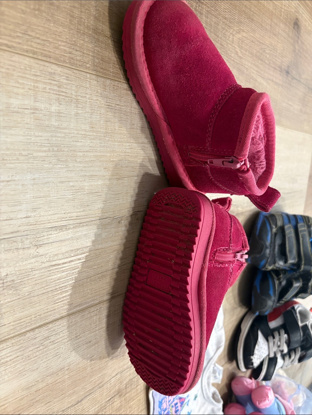 Project Cloud Julia Kids Genuine Suede Boots – Size 7 Little Kid